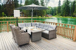 Eco-hotel Izumrudniy les