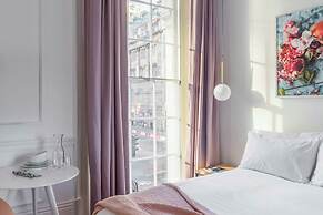 The Moorgate by Cove