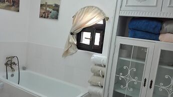 Lili's House