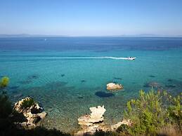 Finikas Garden Beach Resort Nikiti