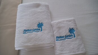 Finikas Garden Beach Resort Nikiti