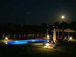 Finikas Garden Beach Resort Nikiti