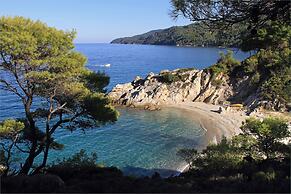 Finikas Garden Beach Resort Nikiti