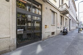 notaMi -  Titty House Crocetta