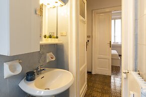 notaMi -  Titty House Crocetta