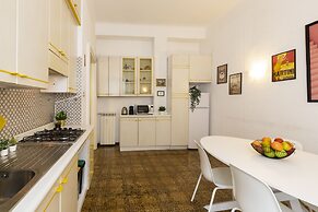 notaMi -  Titty House Crocetta