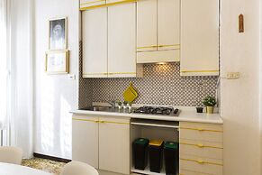 notaMi -  Titty House Crocetta