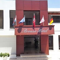 Bronze Hotel