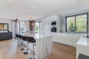 Mountain Marina Luxury Apartments