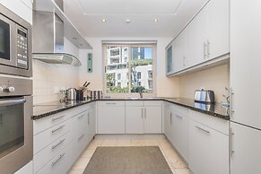 Mountain Marina Luxury Apartments