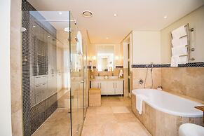 Mountain Marina Luxury Apartments