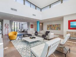 Mountain Marina Luxury Apartments