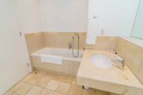 Mountain Marina Luxury Apartments