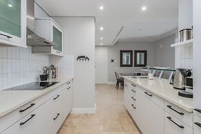 Mountain Marina Luxury Apartments