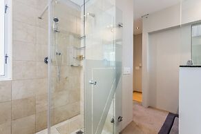 Mountain Marina Luxury Apartments