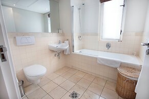 Mountain Marina Luxury Apartments