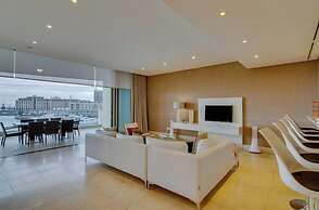 Mountain Marina Luxury Apartments