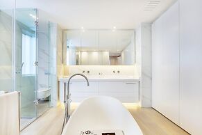 Mountain Marina Luxury Apartments