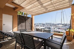 Mountain Marina Luxury Apartments