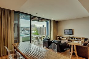 Mountain Marina Luxury Apartments