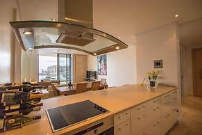 Mountain Marina Luxury Apartments