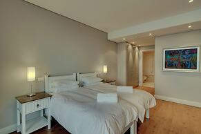 Mountain Marina Luxury Apartments