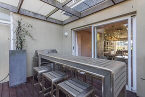 Mountain Marina Luxury Apartments