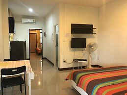 Suporn Lakeview Service APT & Homestay