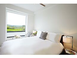 Live and Let Live Inn