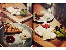 Live and Let Live Inn