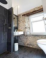 Live and Let Live Inn