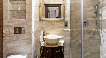 Exclusive Royal Apartments