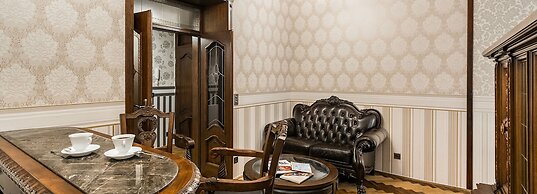 Exclusive Royal Apartments