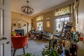 Darwin's Townhouse