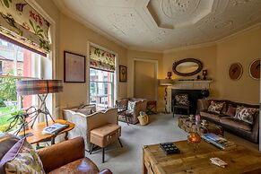 Darwin's Townhouse