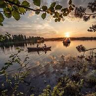 Arctic Guesthouse & Igloos