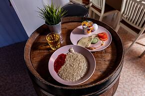 Arctic Guesthouse & Igloos