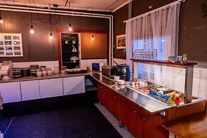 Arctic Guesthouse & Igloos