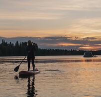 Arctic Guesthouse & Igloos