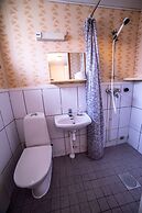 Arctic Guesthouse & Igloos