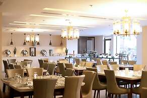 The Sanrock By Le Reve Hotels