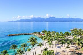 Hotel Arawak Beach Resort