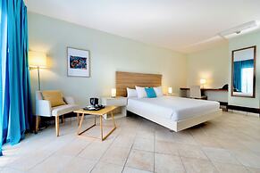 Hotel Arawak Beach Resort
