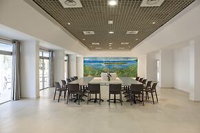 Hotel Arawak Beach Resort