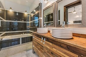 Residences Du Hosteeva