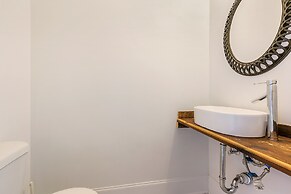 Residences Du Hosteeva