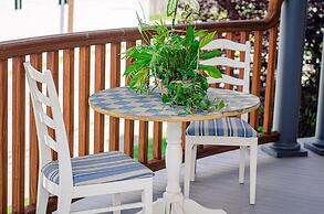 The Levi Deal Mansion Bed & Breakfast