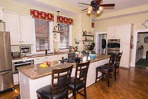 The Levi Deal Mansion Bed & Breakfast