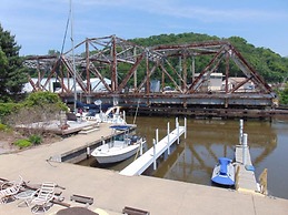 Bridge Inn