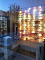 Urbanhouse Cocoon Studio